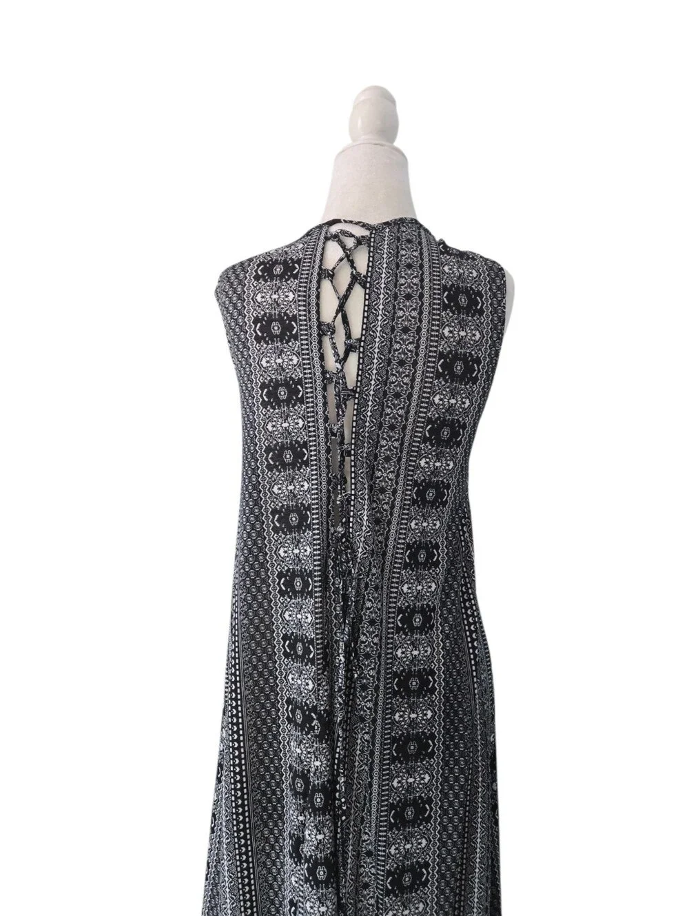 Rue 21 Vest/Kimono with Fringe Black size Medium